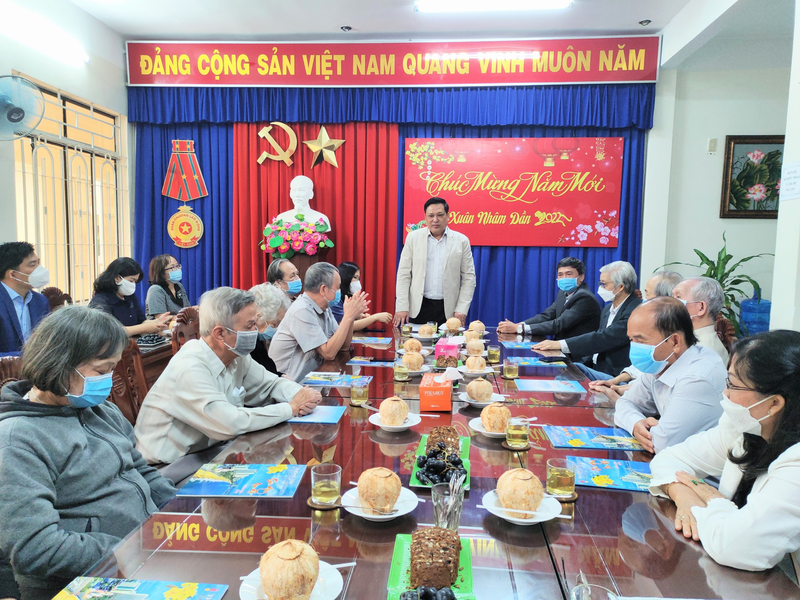 Ban Tuyên giáo Tỉnh ủy gặp mặt, chúc Tết các đồng chí nguyên lãnh đạo, cán bộ, công chức nhân dịp Tết Nguyên đán Nhâm Dần 2022 